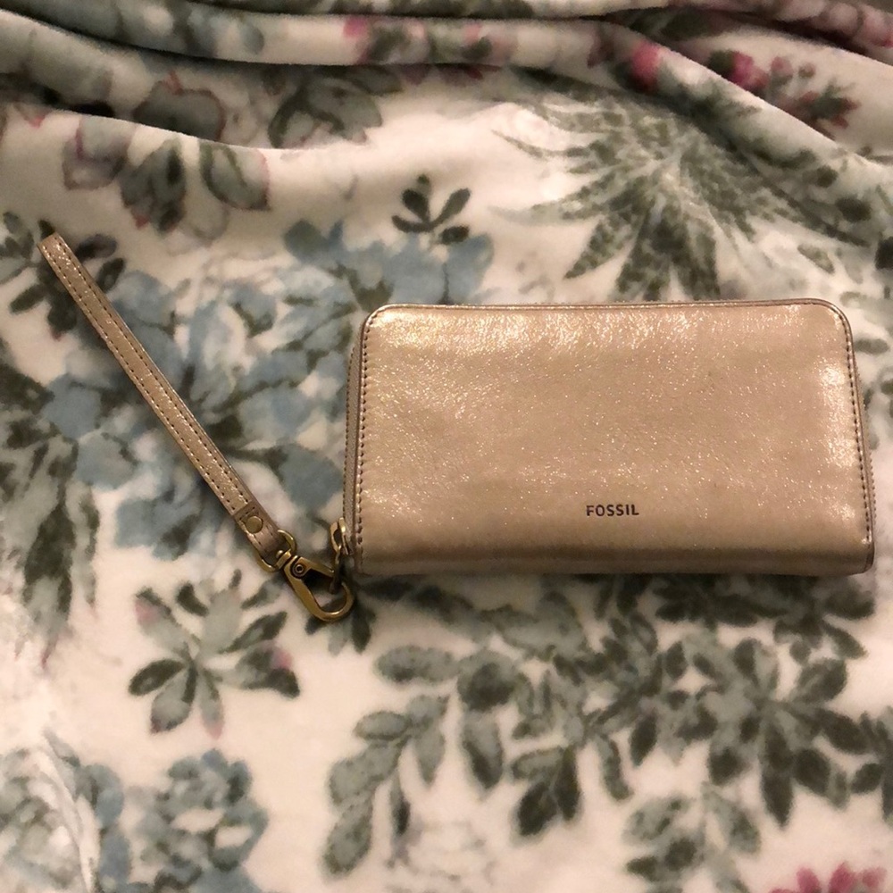 Fossil Wallet - image 1